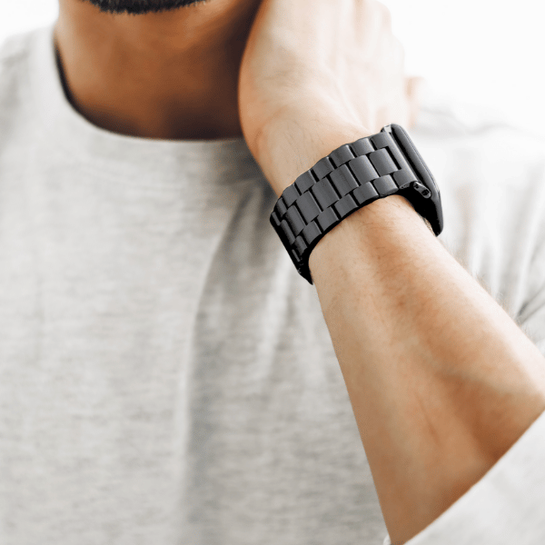 רצועת אפל ווטש ממתכת אל חלד סדרת 44/45/46/49 מ"מ לקסי -שחור